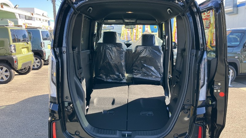 ホンダ N-BOXカスタム11枚目