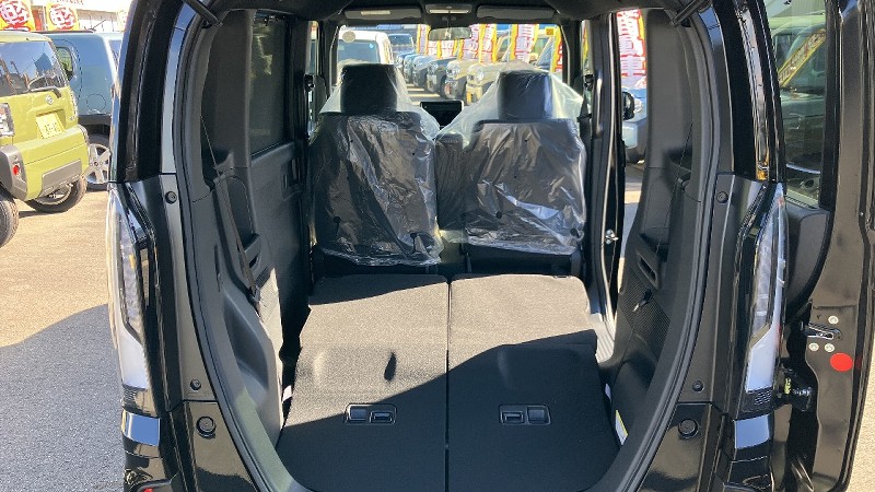 ホンダ N-BOXカスタム10枚目