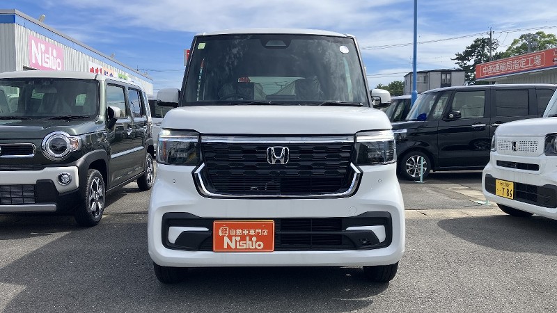 ホンダ N-BOXカスタム2枚目