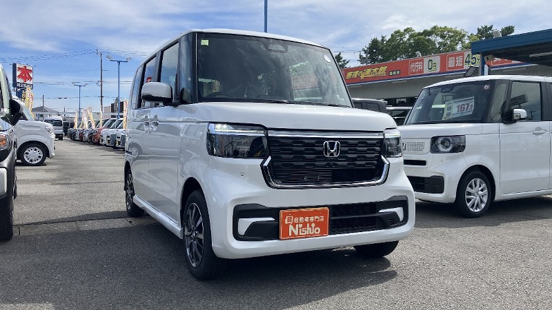 ホンダ N-BOXカスタム3枚目
