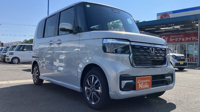 ホンダ N-BOXカスタム3枚目
