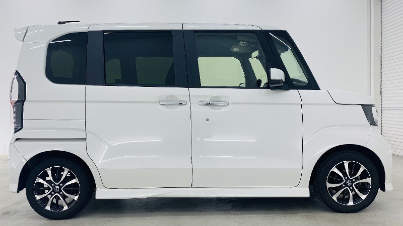 ホンダ N-BOXカスタム5枚目